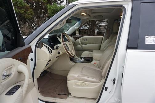 2015 INFINITI QX80 Base