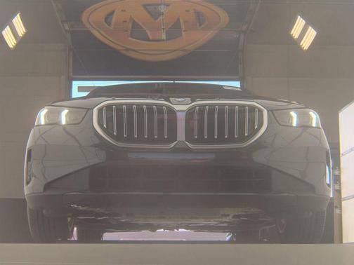 Dark Graphite 2024 BMW 530 xDrive