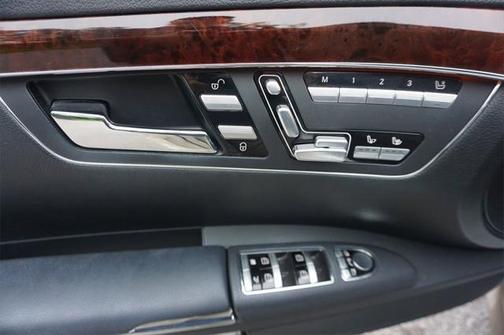 2011 Mercedes-Benz S-Class S 550
