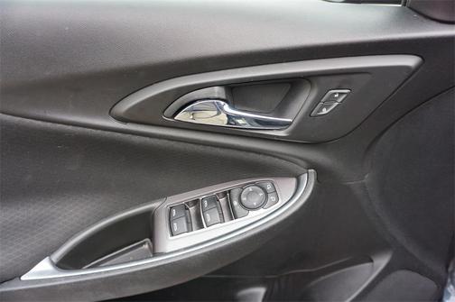 2021 Chevrolet Malibu FWD LT