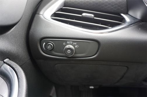 2021 Chevrolet Malibu FWD LT