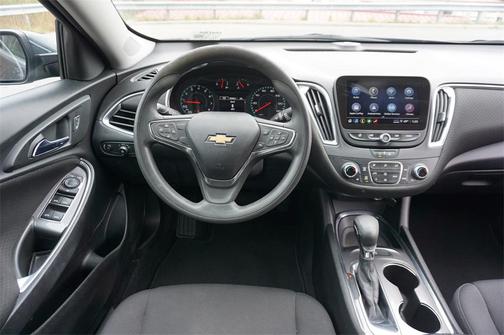 2021 Chevrolet Malibu FWD LT