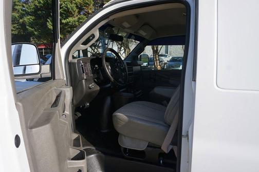 2022 Chevrolet Express 2500 RWD 2500 Regular Wheelbase WT