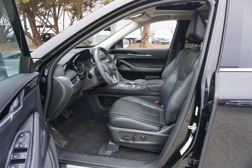 2023 INFINITI QX60 Pure