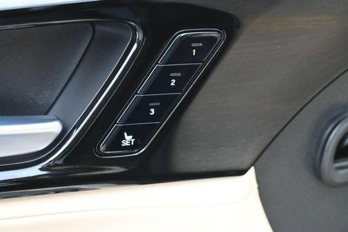 Majestic Black Pearl 2022 Acura MDX Technology Package