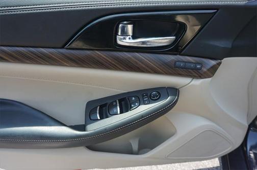 2016 Nissan Maxima 3.5 Platinum