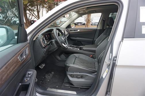 2025 Volkswagen Atlas 2.0T SEL Premium R-Line 4MOTION