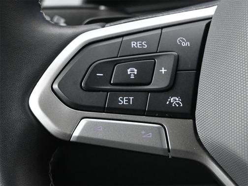 2024 Volkswagen Atlas Cross Sport 2.0T SE