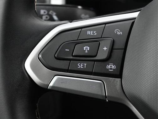 2023 Volkswagen Atlas 3.6L SE w/Technology