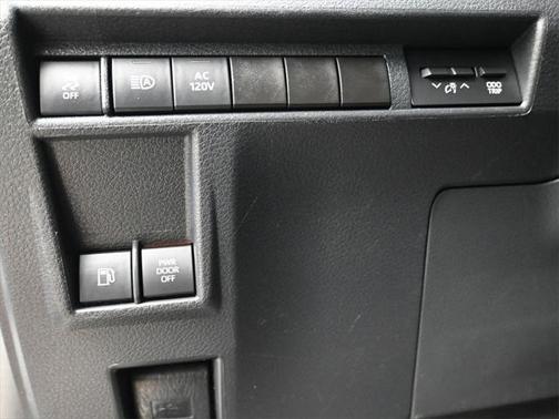 2021 Toyota Sienna XSE 7 Passenger