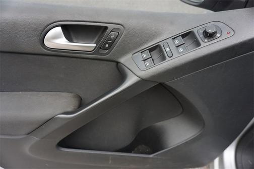 2013 Volkswagen Tiguan S