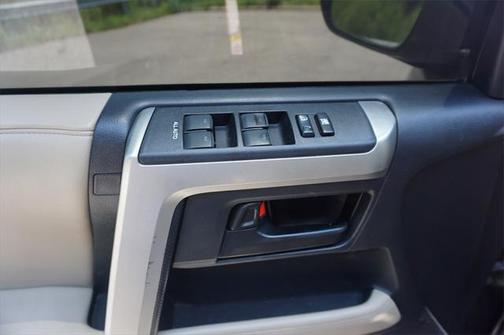 2011 Toyota 4Runner SR5