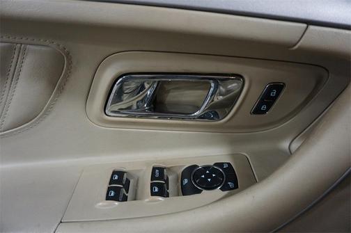 2018 Ford Taurus SEL