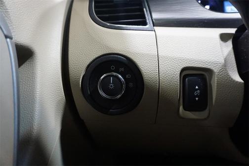 2018 Ford Taurus SEL