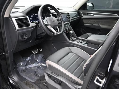 2022 Volkswagen Atlas 3.6L SEL Premium