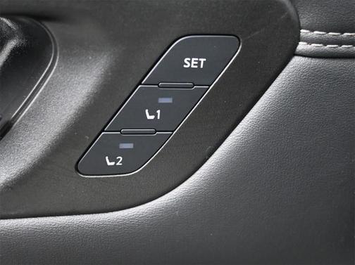 2024 Nissan Pathfinder Platinum 4WD