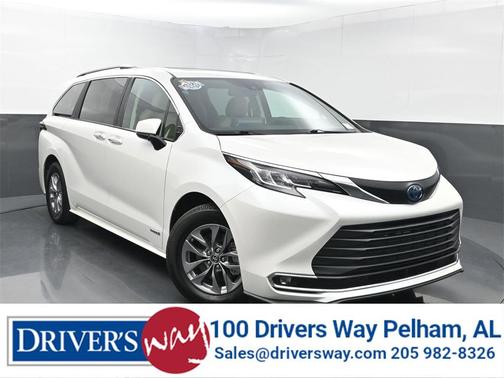 2021 Toyota Sienna XLE 8 Passenger