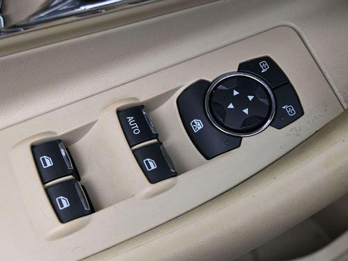 2018 Ford Taurus SEL