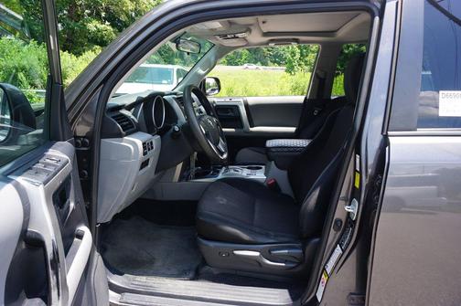 Magnetic Gray Metallic 2010 Toyota 4Runner SR5