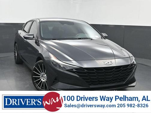 Gray 2022 Hyundai ELANTRA SEL