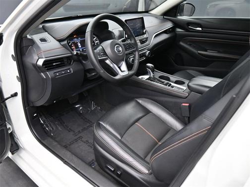 2022 Nissan Altima SR Intelligent AWD