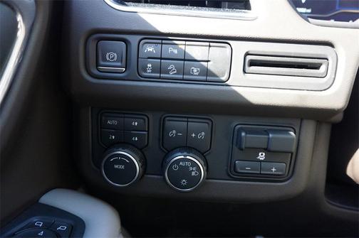 2023 Chevrolet Suburban 4WD Z71