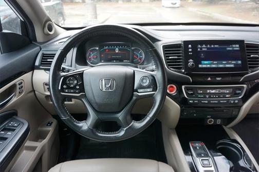 2022 Honda Pilot Touring 8-Passenger