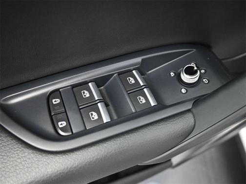 2024 Audi Q5 45 S line Premium