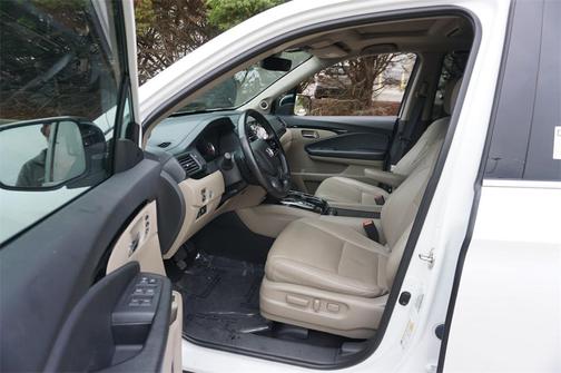 2020 Honda Pilot AWD Elite