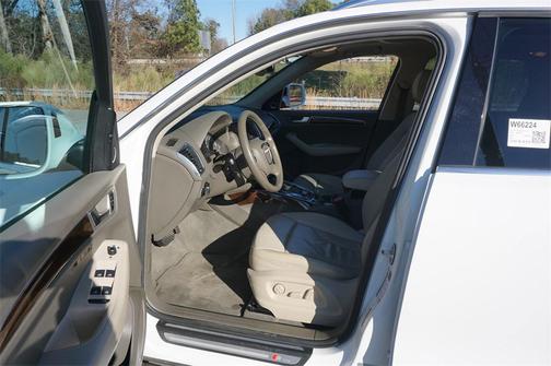 2011 Audi Q5 Premium Plus