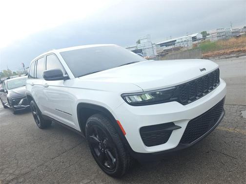 2023 Jeep Grand Cherokee Altitude