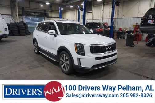 White Pearl 2022 Kia Telluride EX