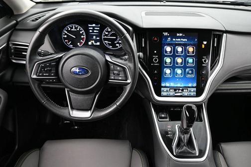 Crystal White Pearl 2023 Subaru Outback Onyx Edition