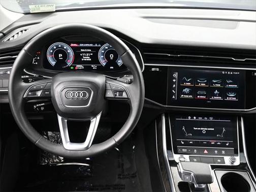2022 Audi Q7 45 Premium