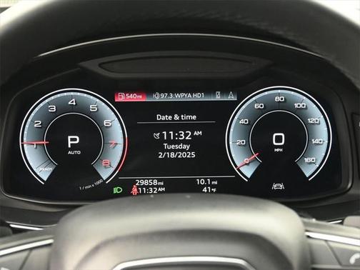 2022 Audi Q7 45 Premium
