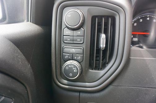 Satin Steel Metallic 2021 Chevrolet Silverado 1500 Custom Trail Boss