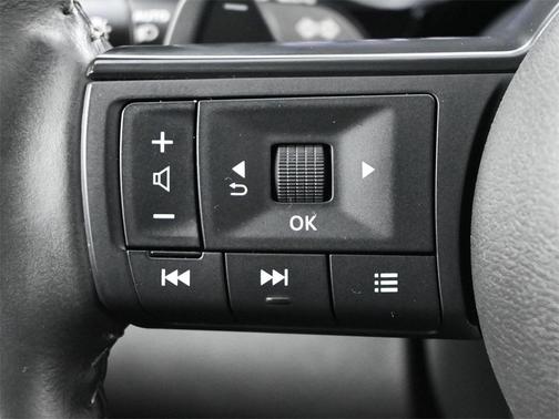 2024 Nissan Pathfinder SV FWD