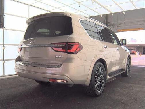 2023 INFINITI QX80 SENSORY AWD