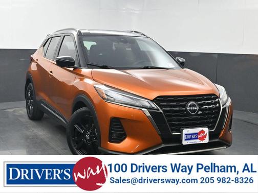 2022 Nissan Kicks SR