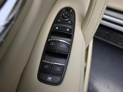 2023 INFINITI QX80 Luxe