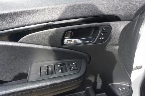 2022 Honda Pilot Touring 8-Passenger