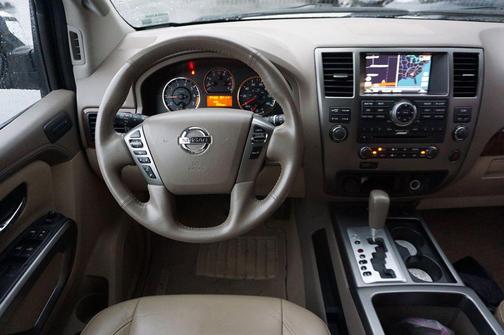 2015 Nissan Armada Platinum