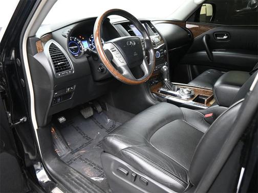 2016 INFINITI QX80 Base