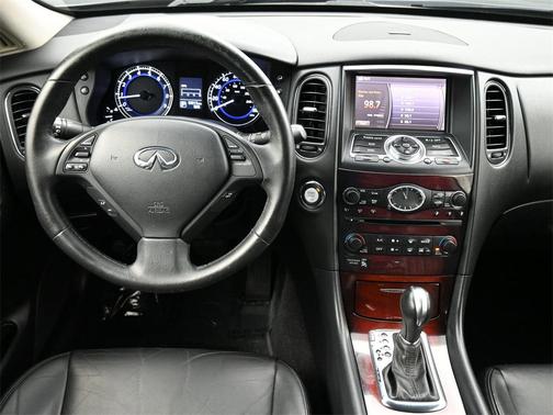2017 INFINITI QX50 Base