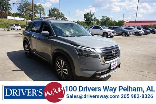 2022 Nissan Pathfinder Platinum 2WD