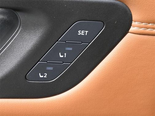 2022 Nissan Pathfinder Platinum 2WD