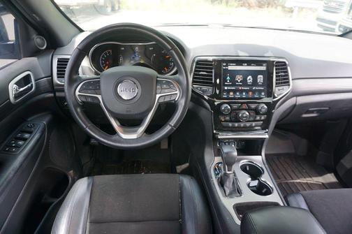 Sting-Gray Clearcoat 2021 Jeep Grand Cherokee Laredo