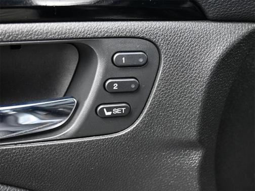 2022 Honda Pilot Touring 8-Passenger