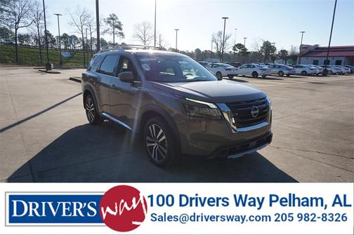 2024 Nissan Pathfinder Platinum FWD
