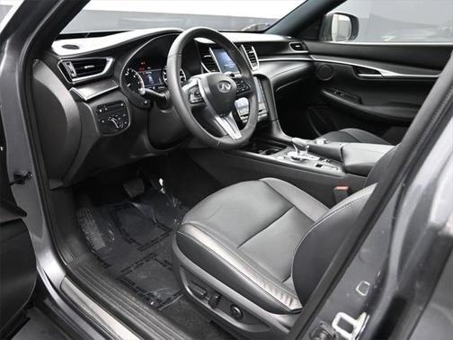 2022 INFINITI QX50 LUXE AWD